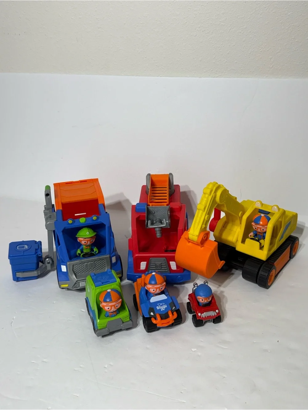 Blippi Talking Garbage Truck, Fire truck, & RARE Excavator w/ 3 Mini Cars